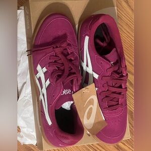 ASICS KID/women Maroon and White Sneakers